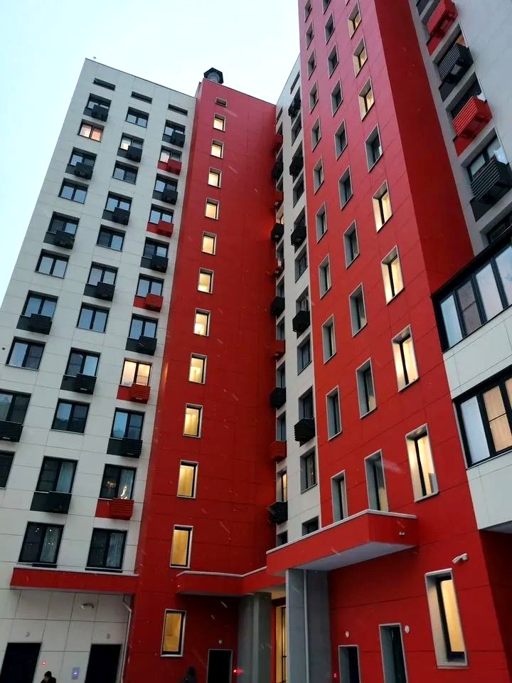 2-комнатная квартира в аренду, Москва, ул. Фабрициуса, 18 — 95 000 ₽/мес